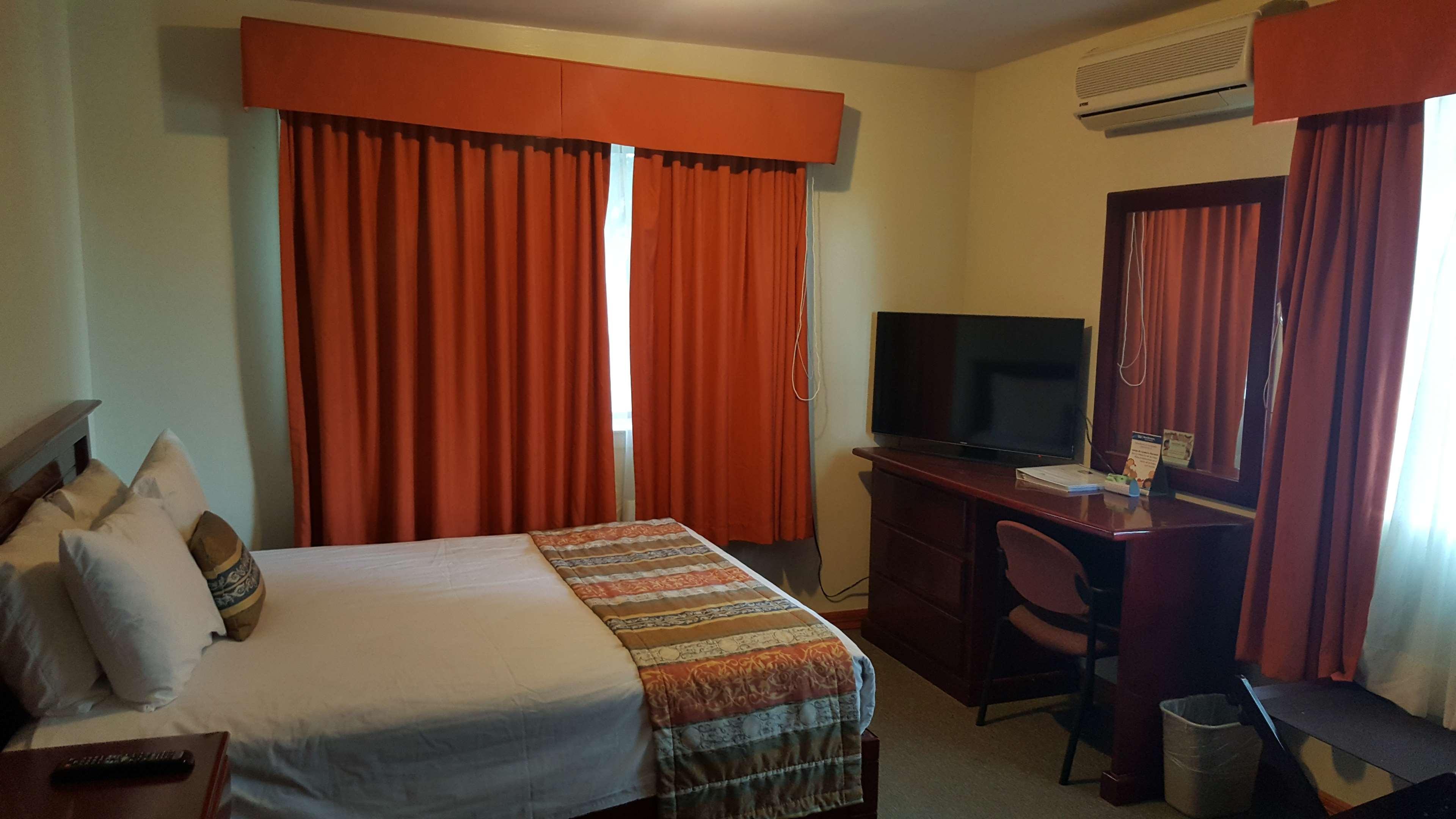 Best Western Bazarell Inn Montemorelos Buitenkant foto
