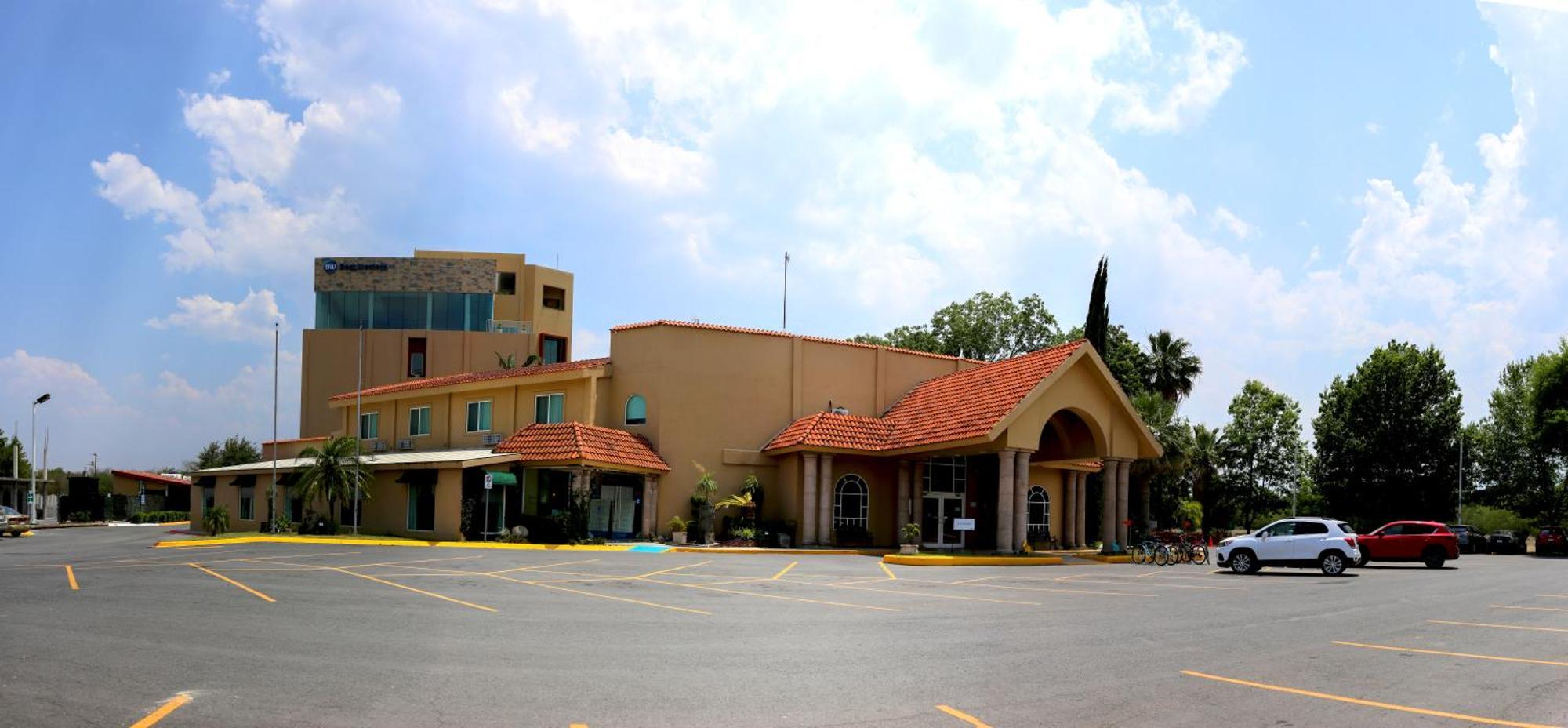 Best Western Bazarell Inn Montemorelos Buitenkant foto